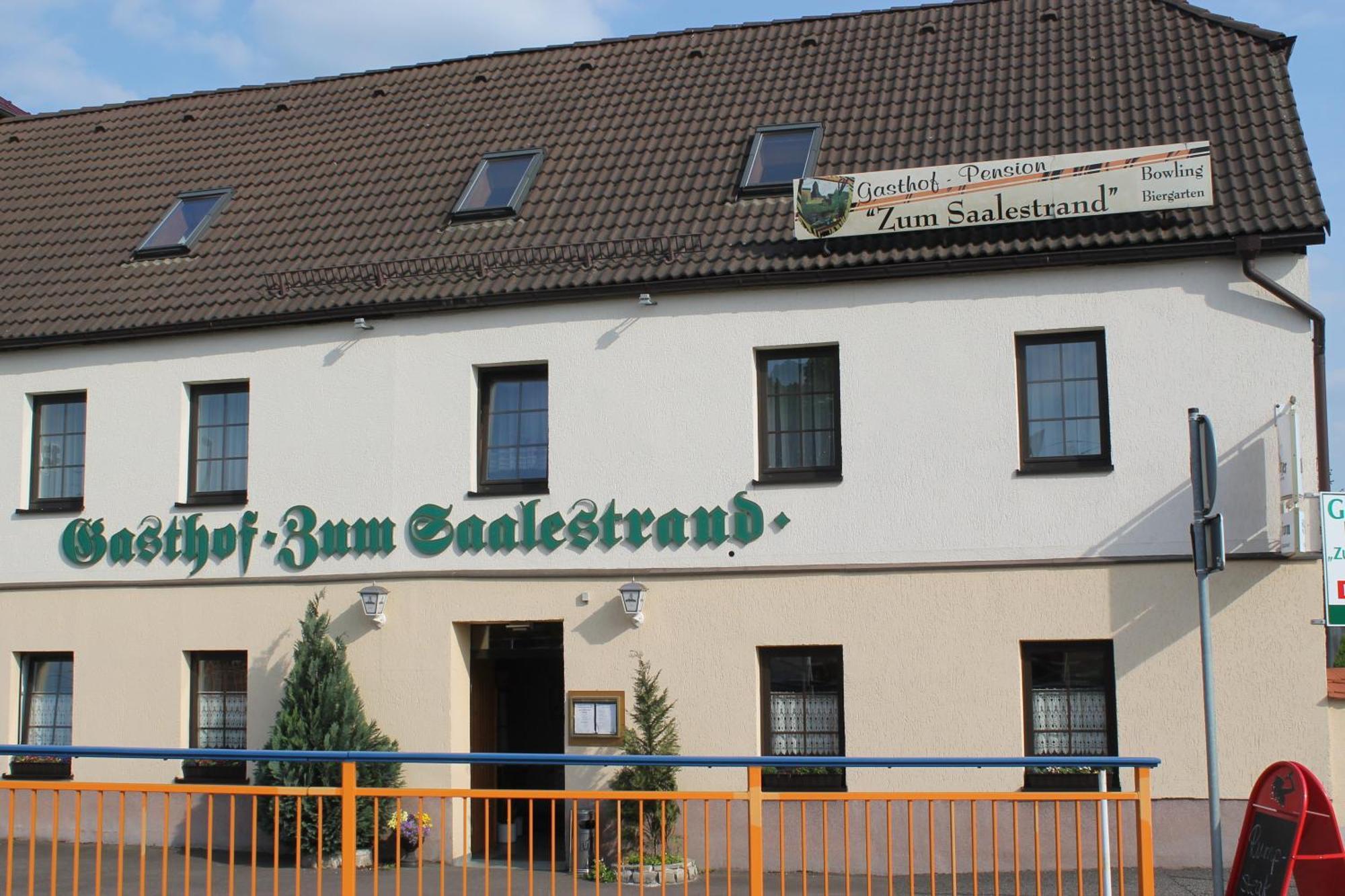 Gasthof & Pension Zum Saalestrand Bad Durrenberg Bagian luar foto